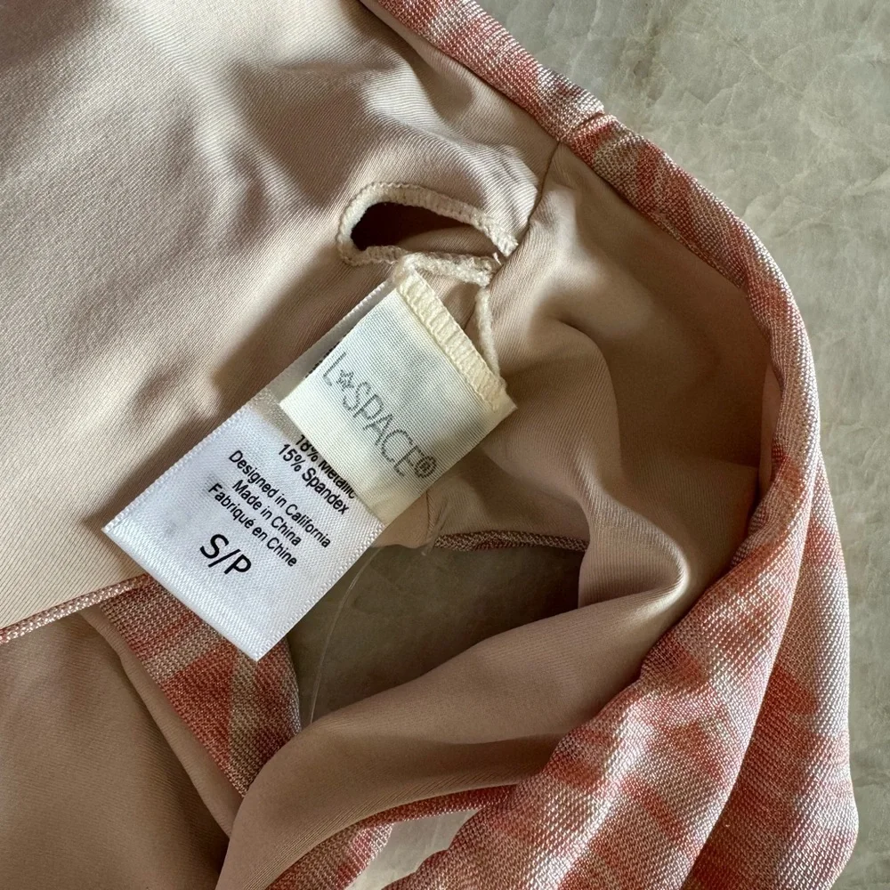 NWOT l*space Camacho Lizzie bikini top all swirls up shimmer marble pink‎